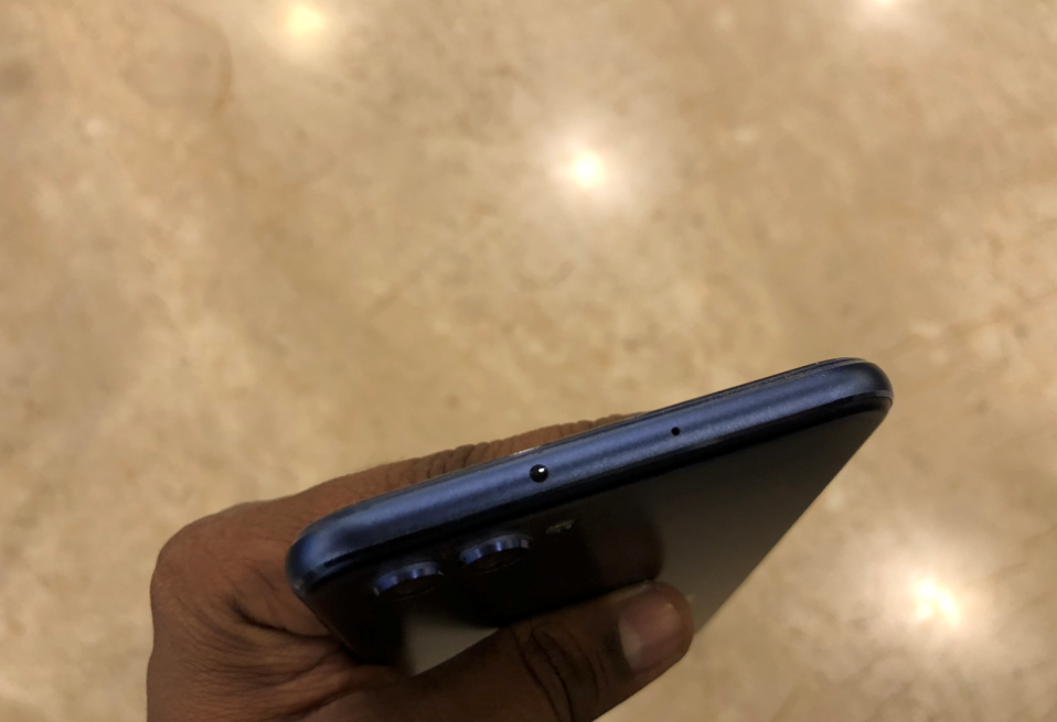 Huawei, Honor View 10, review, design, display