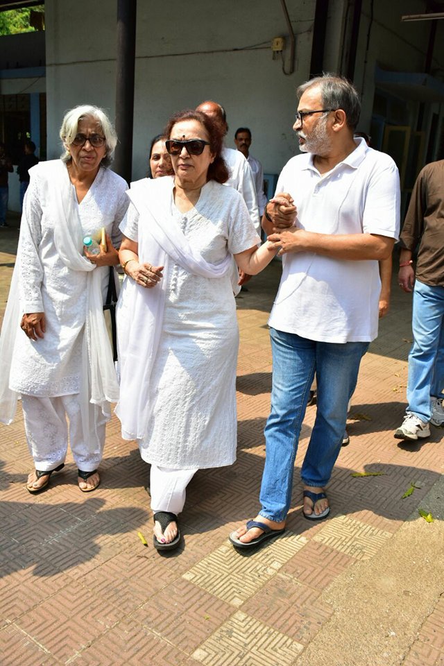 Celebs at Shammi funeral