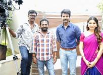 Samantha with Seema Raja team members