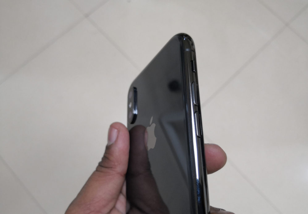 Apple, iPhone X, design, display, camera, performance, battery, review