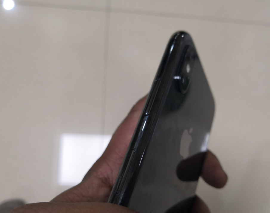 Apple, iPhone X, design, display, camera, performance, battery, review