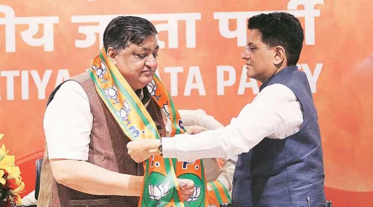 Piyush Goyal welcomes Naresh Agarwal into the BJP Piyush Goyal welcomes Naresh Agarwal in to the BJP