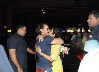 Aamir Khan kisses wife Kiran Rao at airport