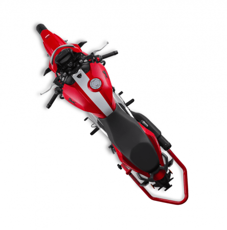 TVS Apache RTR 160 4V takes design inspiration from its elder sibling, the Apache RTR 200 4V TVS Apache RTR 160 4V