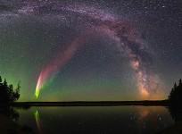 The unusual phenomenon of Aurora Steve captured by citizen scientists.