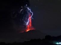 Volcanic thunder