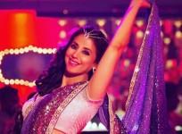 Urmila Matondkar in Bewafa Beauty song from Irrfan Khan's Blackmail