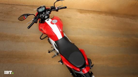 Tvs Apache Rtr 160 4v Test Ride Review Race Machine Redefined Ibtimes India Tvs Apache Rtr 160 4v Test Ride Review Race Machine Redefined Ibtimes India