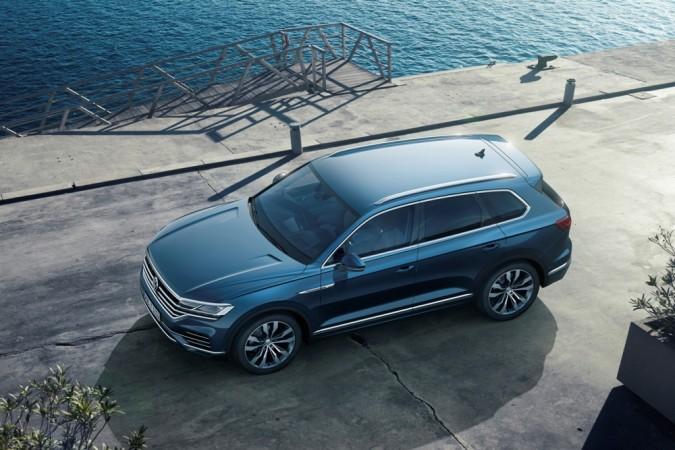 2019 Volkswagen Touareg is bigger in dimension than its predecessor. 2019 Volkswagen Touareg