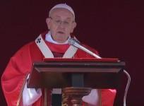 Keep shouting and dont become anesthetized, Pope Francis tells youth
