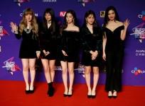 Members from South Korean K-pop group Red Velvet pose on the red carpet during the Mnet Asian Music Awards in Hong Kong, China December 1, 2017.