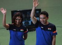 Jitu Rai and Heena Sidhu