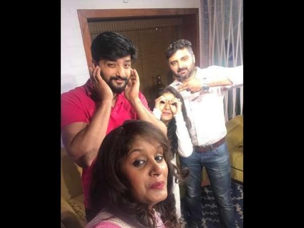 Bhandari brothers on Rapid Rashmi's show. Bhandari brothers on Rapid Rashmi's show