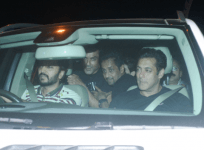 Salman Khan celebrates Saqib Saleems Birthday