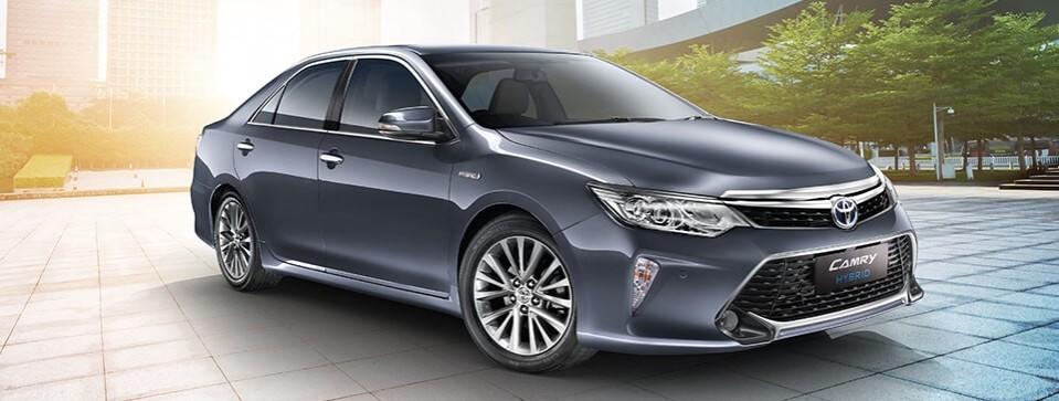2018 Toyota Camry Hybrid is shown here. 2018 Toyota Camry Hybrid