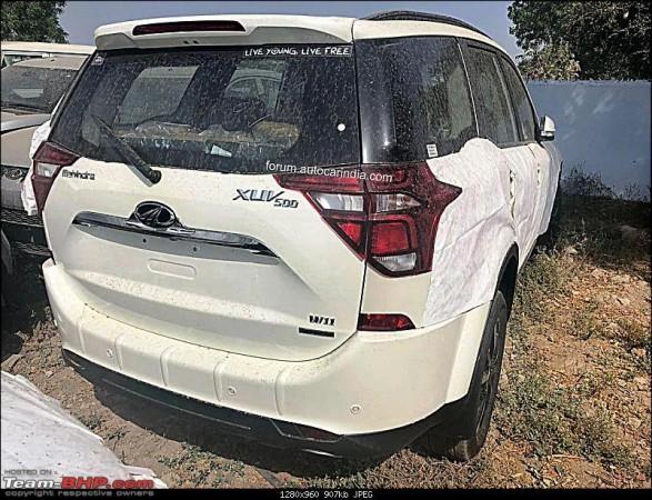 Mahindra XUV500 facelift gets new tail lamps and new chrome number plate garnish. Mahindra XUV500 facelift