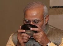 modi sipping tea