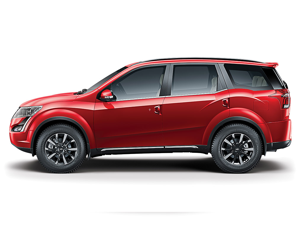 2018 Mahindra XUV500
