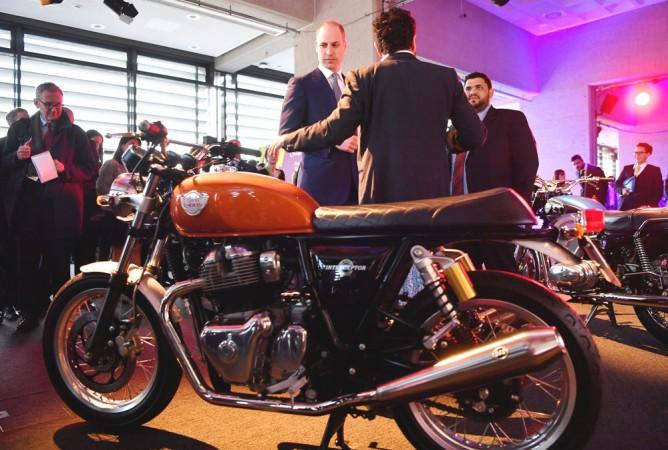 Siddharth Lal, the head honcho of Royal Enfield explaining about the Interceptor 650 to Prince William Prince William, Royal Enfield Interceptor 650