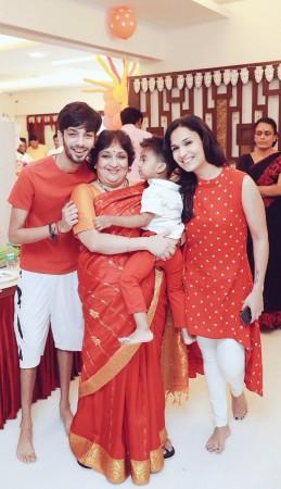 Anirudh, Latha Rajinikanth, Ved Krishna with his mother Soundarya Rajinikanth Anirudh, Latha Rajinikanth, Ved Krishna with his mother Soundarya Rajinikanth