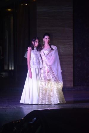 Karishma Kapoor with daughter Sonam kapoor and Anand Ahuja Sangeet