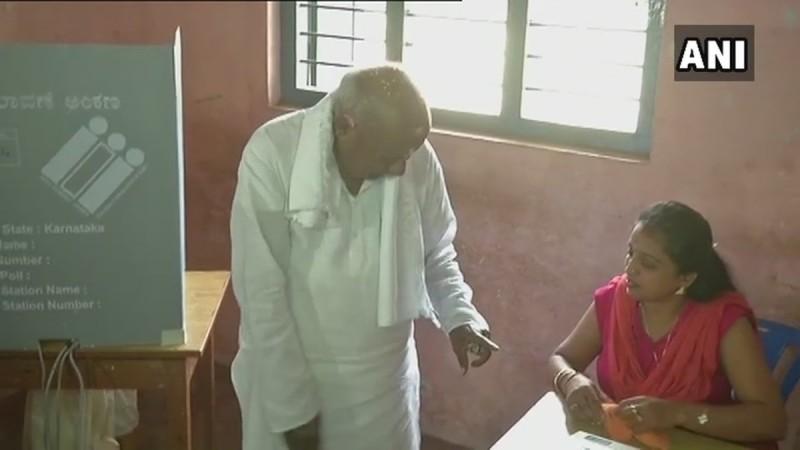 HD Deve Gowda. HD Deve Gowda
