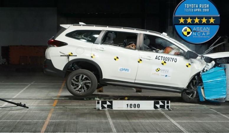 Toyota Rush performing during ASEAN NCAP crash test Toyota Rush crash test