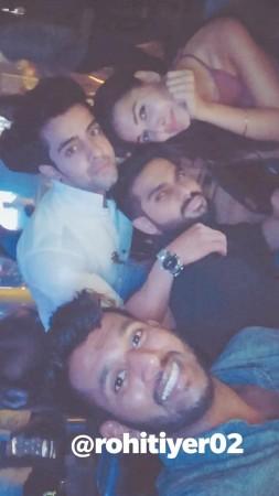 Divya Agarwal, Paras Babbar with friends Divya Agarwal, Paras Babbar
