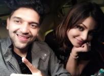Guru Randhawa and Urvashi Rautela