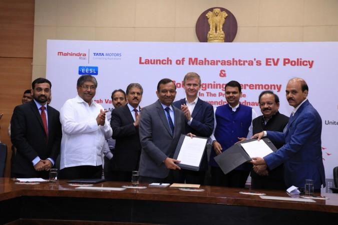 Mahindra officials signs MOUs with government of Maharashtra officials Mahindra signs MOUs with Government of Maharashtra