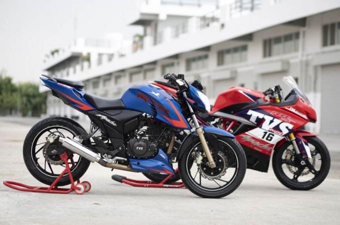 Race-spec TVS Apache RTR 200 Race Edition 2.0 along with race-tuned Apache RR 310 Race-spec TVS Apache RTR 200 Race Edition 2.0