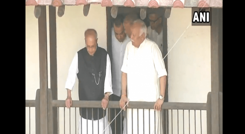 Pranab Mukherjee interacts with Mohan Bhagwat pranab mukherjee