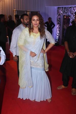 Huma Qureshi at Baba Siddiqui's Iftaar Party Huma Qureshi at Baba Siddiqui's Iftaar Party