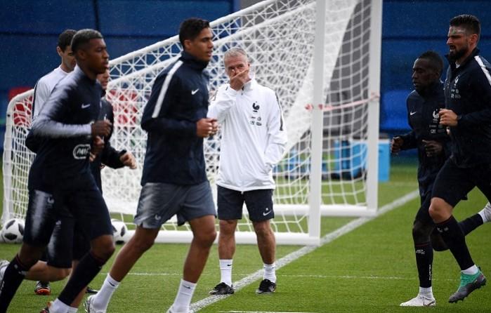 Didier Deschamps needs to get this France team playing to their full potential Didier Deschamps France