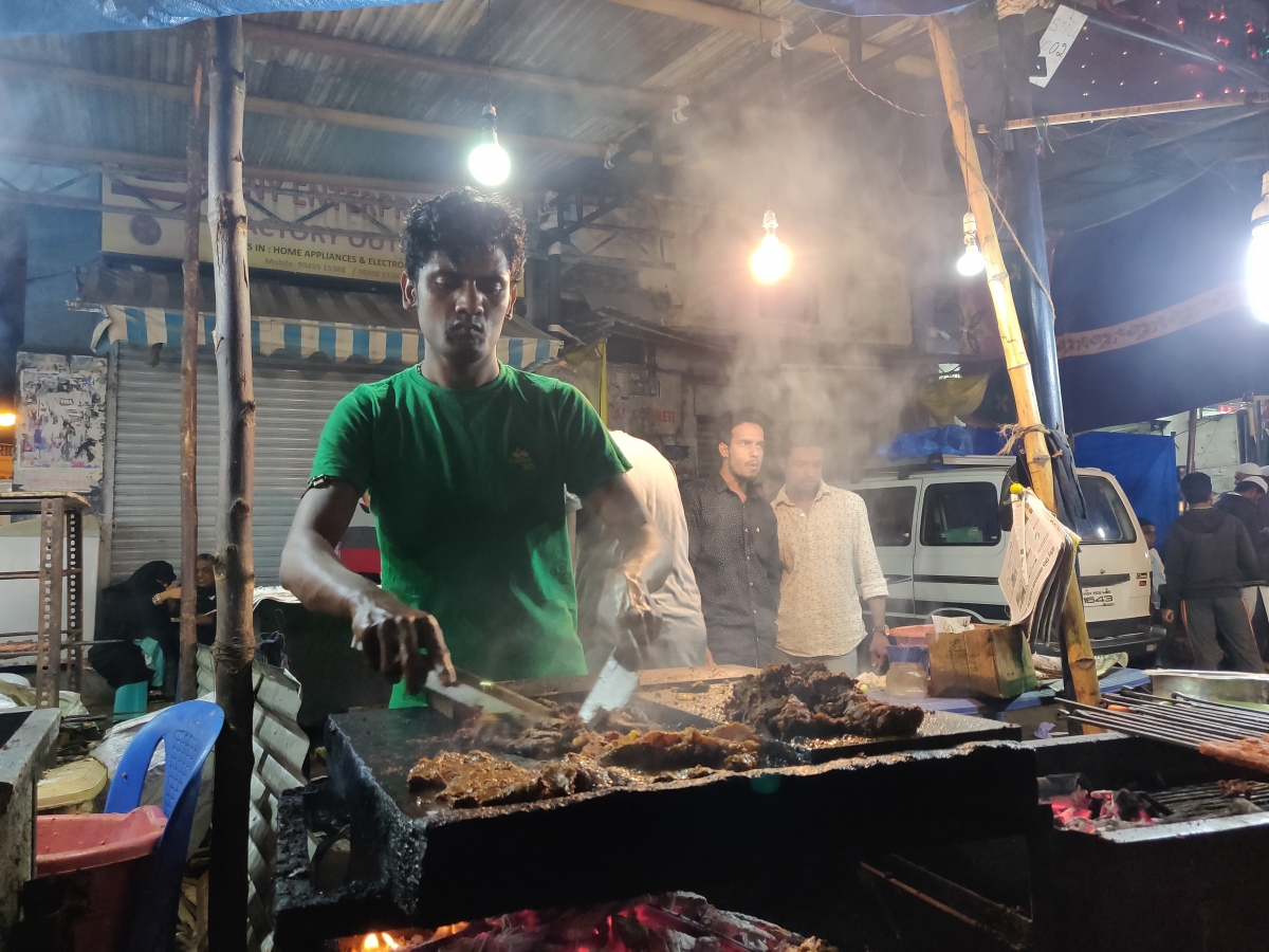 OnePlus 6 low light camera sample