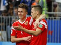 Aleksandr Golovin Denis Cheryshev Russia