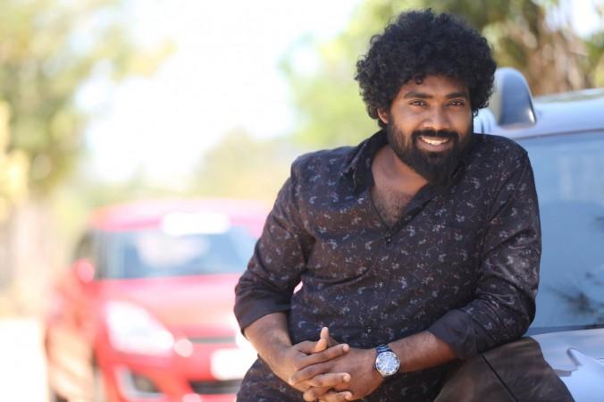 Daniel Annie Pope is the fourth contestant to enter Kamal Haasan's Bigg Boss Tamil 2 house. Bigg Boss Tamil 2 - Contestant No.04 – Daniel Annie Pope
