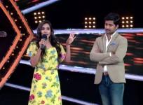 Sanjana Anne with Nani on Bigg Boss Telugu 2 stage