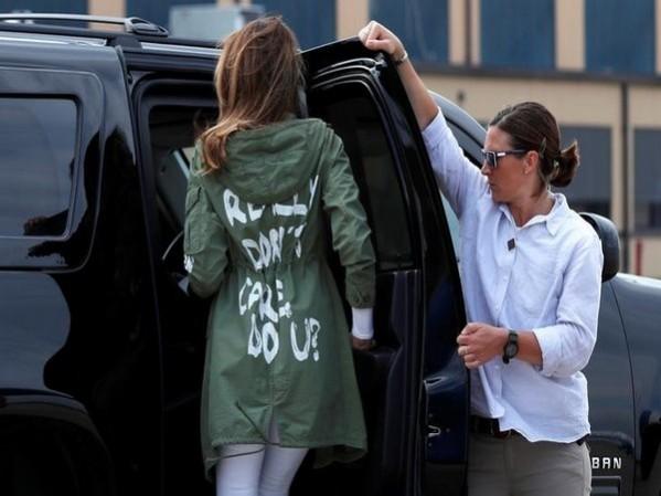 Melania Trump's jacket while on a visit to the detention centre in Texas Melania Trump's jacket