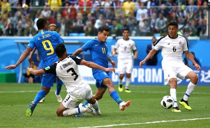 Philippe Coutinho pokes home the winner for Brazil Philippe Coutinho Brazil Costa Rica