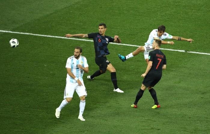 Dybala, Higuain -- Messi needs help Dybala Higuain Argentina Croatia