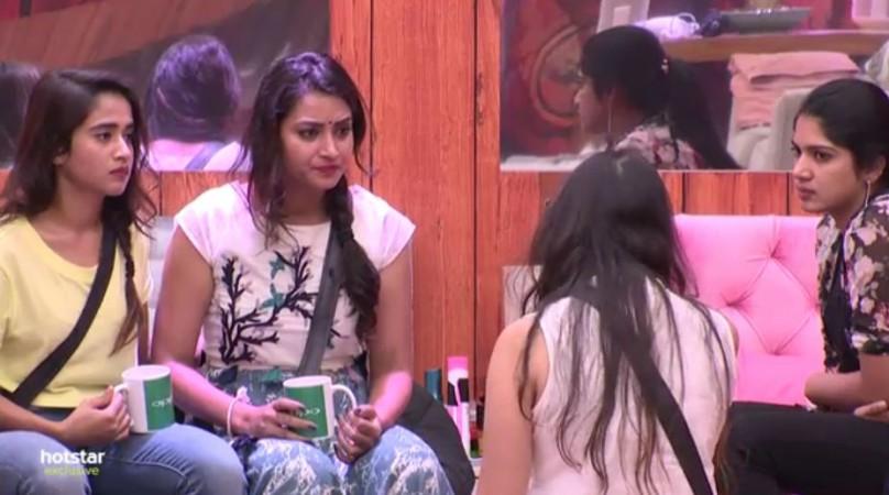 Geetha Madhuri pacifying Bhanu Sree Geetha Madhuri pacifying Bhanu Sree