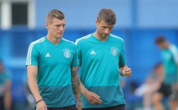 Toni Kroos and Thomas Muller