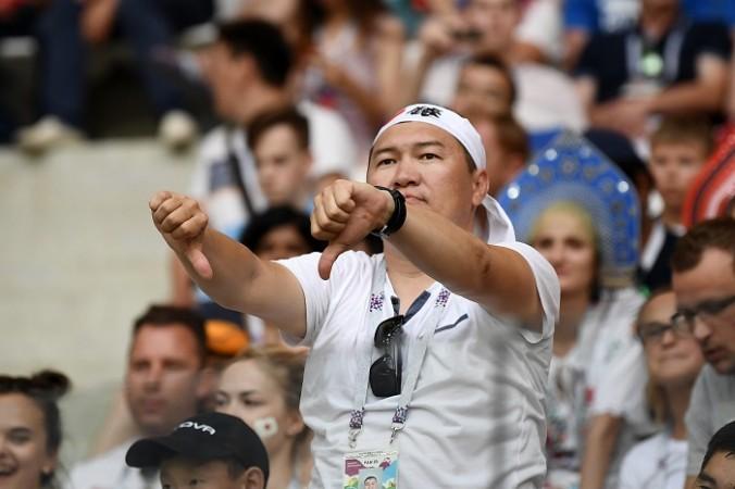 Japan fans show what they feel about their own team's tactics Japan fans Poland