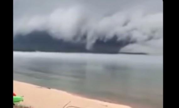 shelf cloud