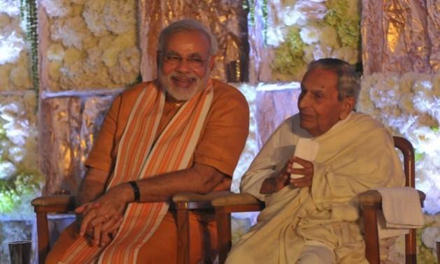 PM Modi and Dada Vaswani Modi