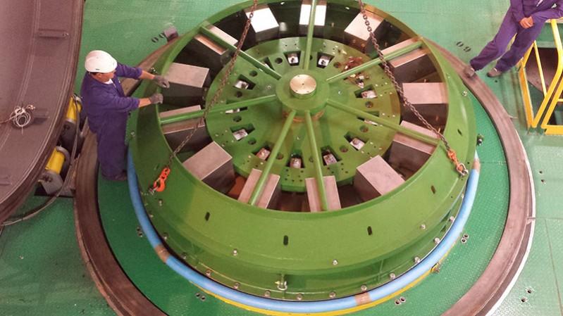 18 September 2017 – Regulus, an Avio/ArianeGroup joint venture, has completed the loading with inert propellant of the first Booster Case of the new P120C Solid Rocket Motor in French Guyana. Regulus is in charge of solid propellant manufacturing and casting for Vega and Ariane. (ESA) P120C Solid Rocket Motor