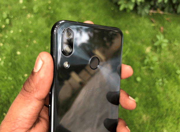 Asus Zenfone 5Z comes with good pair of cameras on the back. Asus, Zenfone 5z, review, hands-on, India, launch, price, specs