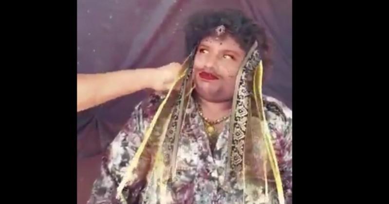 Yogi Babu's funny clip from Vijay's Sarkar sets. Yogi Babu in Sarkar