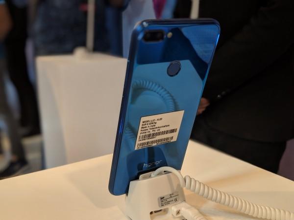 Honor 9N has a rear mounted fingerprint scanner Honor 9N